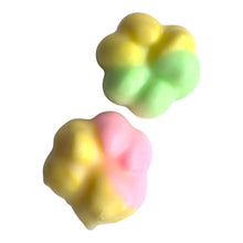 ギャラリービューアに画像を読み込み、Crispy Squishy SMALL / クリスピー・スクイーズ