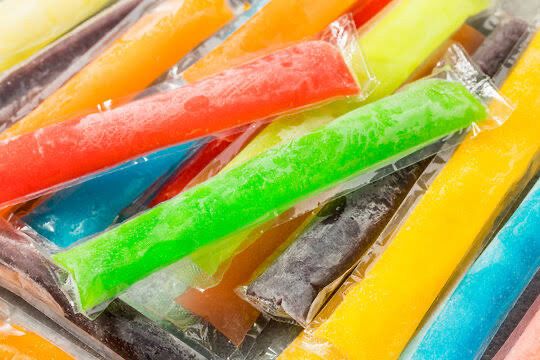 🌞 日本の暑い夏？キャンディで元気回復！🍬