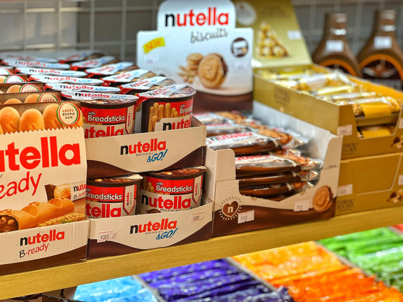 🍂 秋の贅沢：暖炉のそばで味わうチョコレート 🍫