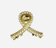 Load image into Gallery viewer, Pearls and Rhinestones Hair Claw Collection -Small Size　ヘア　クリップ　パール　小
