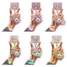 ギャラリービューアに画像を読み込み、Sanrio Camera Beads Keychain
