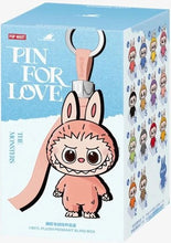 ギャラリービューアに画像を読み込み、Pin for Love Series Vinyl Plush Pendant Blind Box/ Pin for Loveシリーズ ビニールぬいぐるみペンダント
