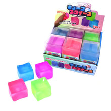 ギャラリービューアに画像を読み込み、Neon Cube Squeeze / ネオンキューブ・スクイーズトイ
