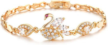 Load image into Gallery viewer, Women&#39;s Swan Cubic Zirconia CZ Charm Link Bracelet　スワンチャームブレスレット
