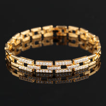 Load image into Gallery viewer, Gold-plated , micro-inlaid zircon Bracelet　金メッキ　ジルコン埋め込み　ブレスレット
