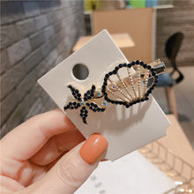 ギャラリービューアに画像を読み込み、Rhinestone Sea Shell Starfish Hair Clip　ラインストーンヘアクリップ　かいがら
