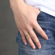 ギャラリービューアに画像を読み込み、Twill Gold-plated Stainless Steal Men&#39;s Ring　金メッキ　ステンレススチール　あや織りデザイン　男性用
